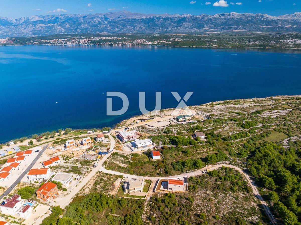 Участок NOVIGRAD, 150.000 €