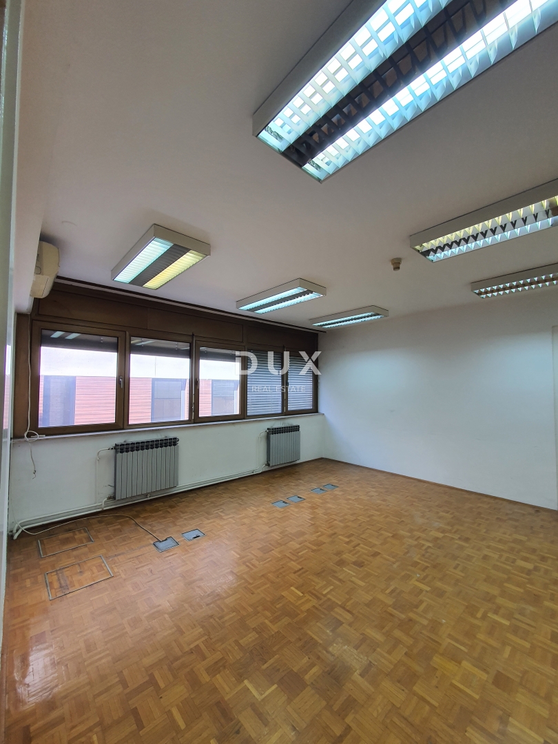 Locale commerciale ZAGREB, 570 €