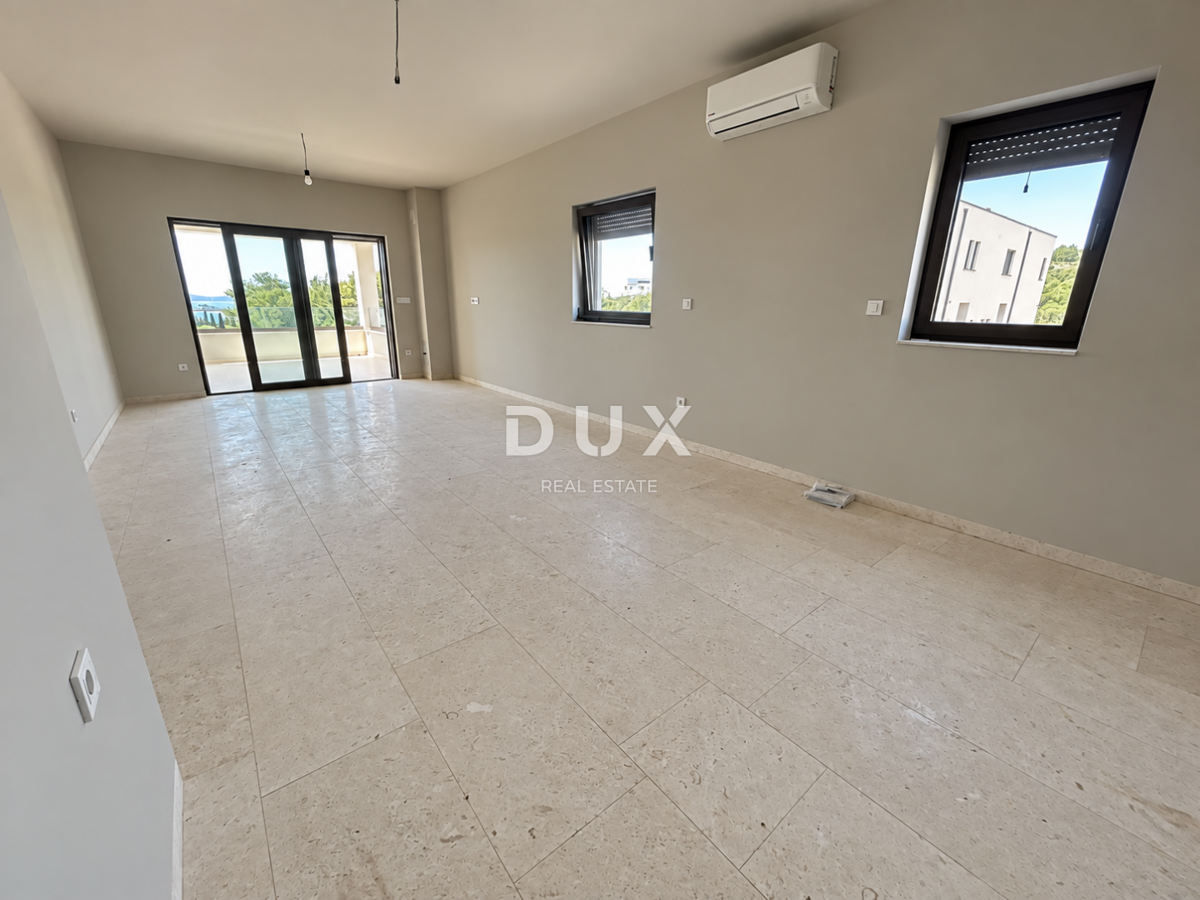 ŠIBENIK, VODICE – Apartment in a luxury building with a sea view
