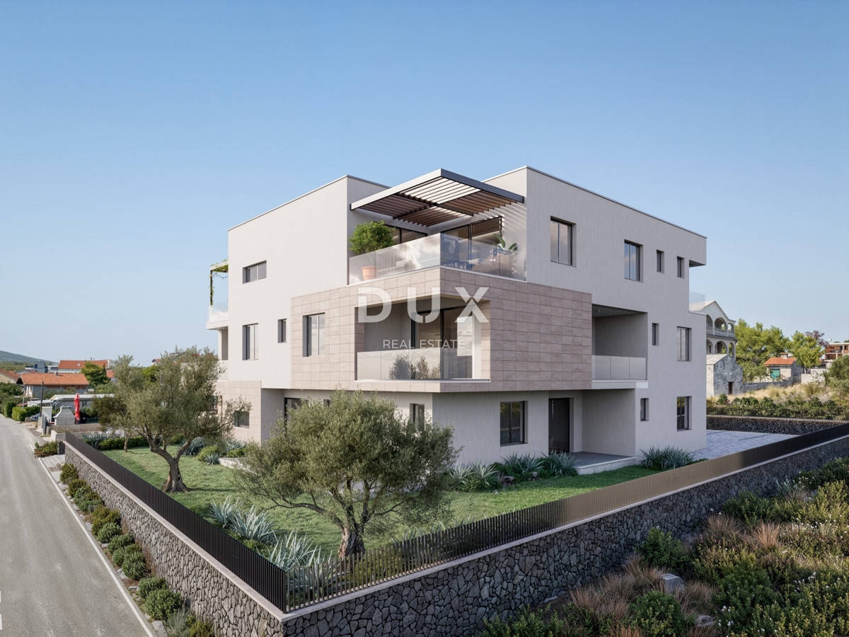 Vodice, dvosobni stan s terasom, 83,72 m²