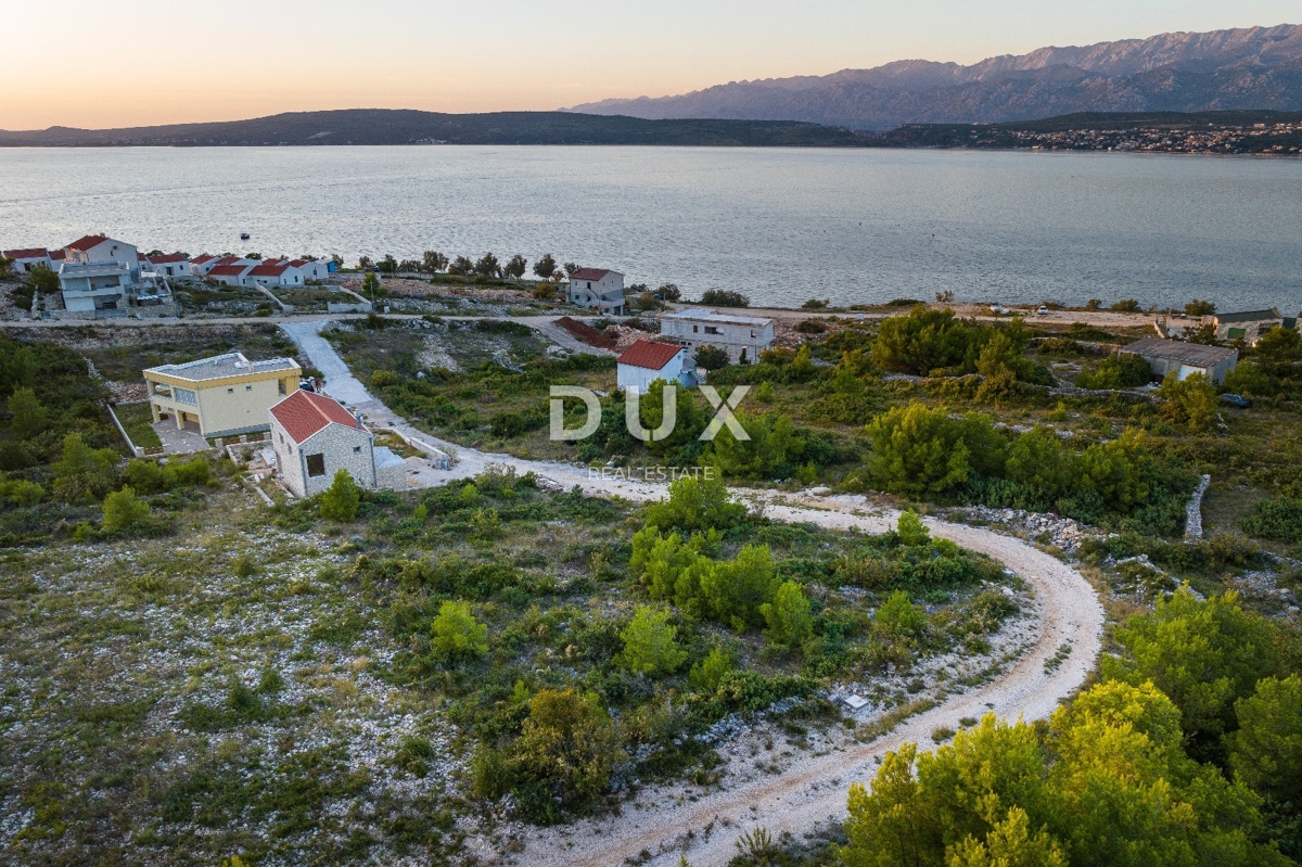 Участок NOVIGRAD, 110.000 €