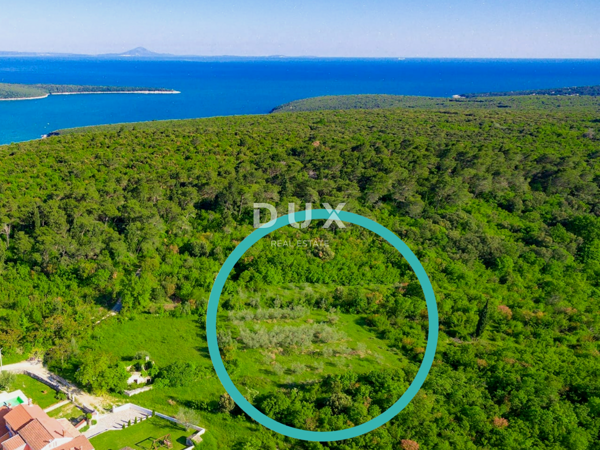 Участок MARČANA, 105.000 €