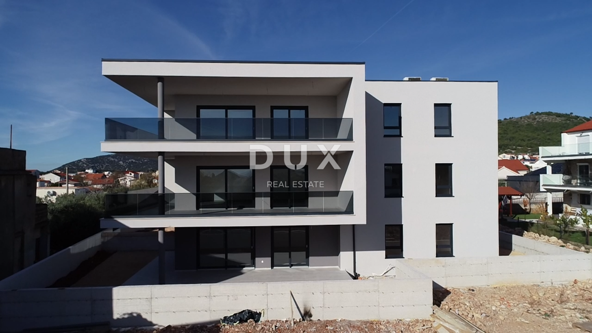 Appartamento TRIBUNJ, 359.000 €