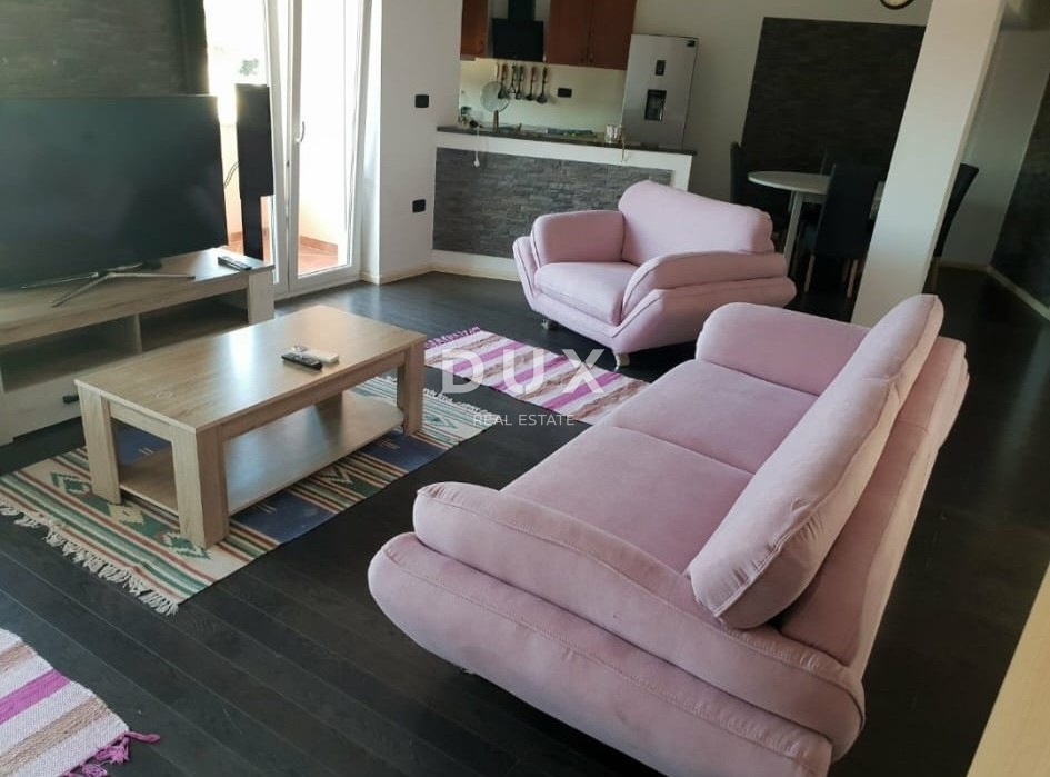 Appartamento PULA, 1.200 €