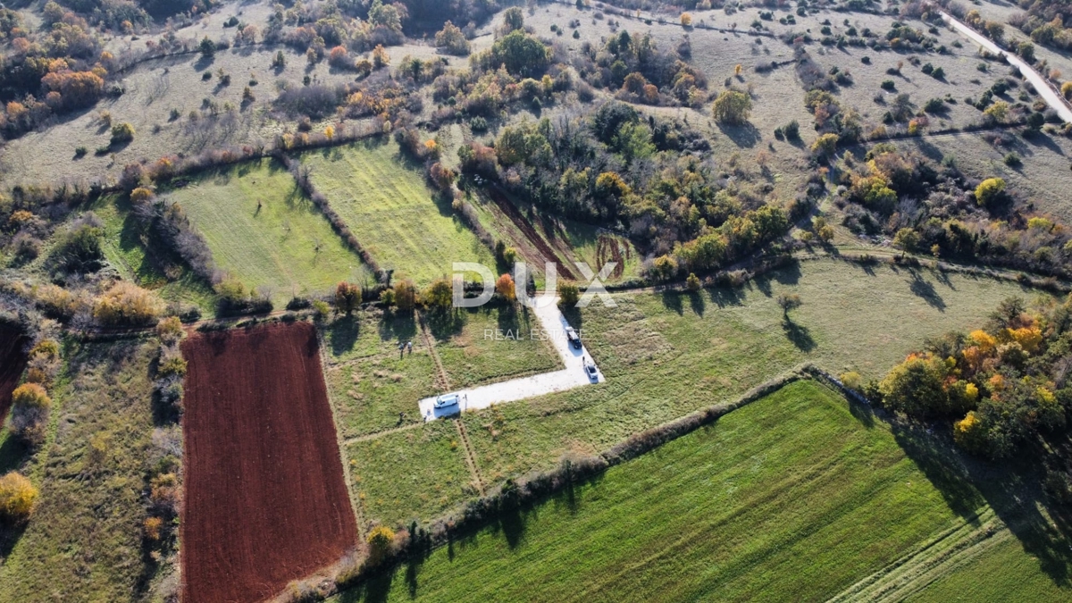 Участок ŽMINJ, 73.000 €