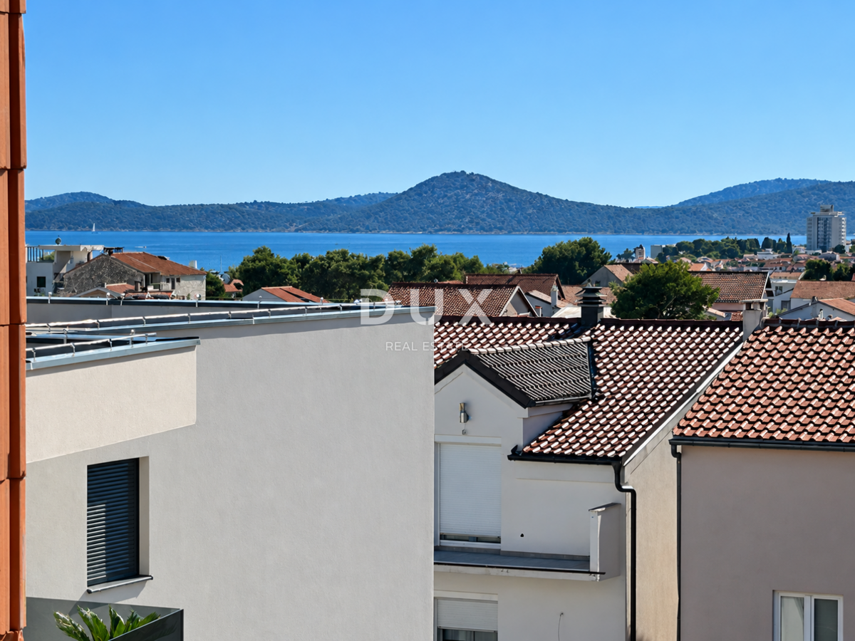 Vodice, komfortní třípokojový apartmán s výhledem na moře, 99,00 m²
