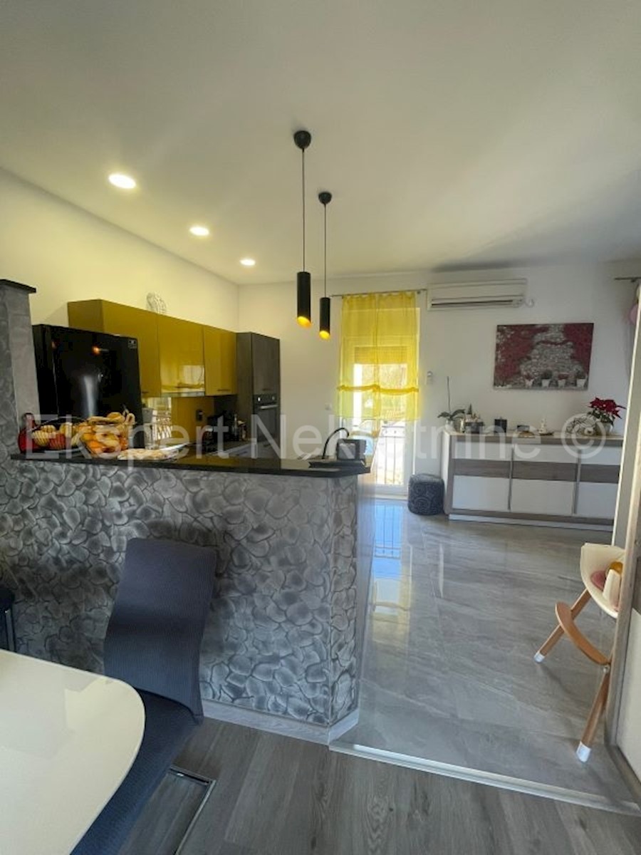 KAŠTEL NOVI