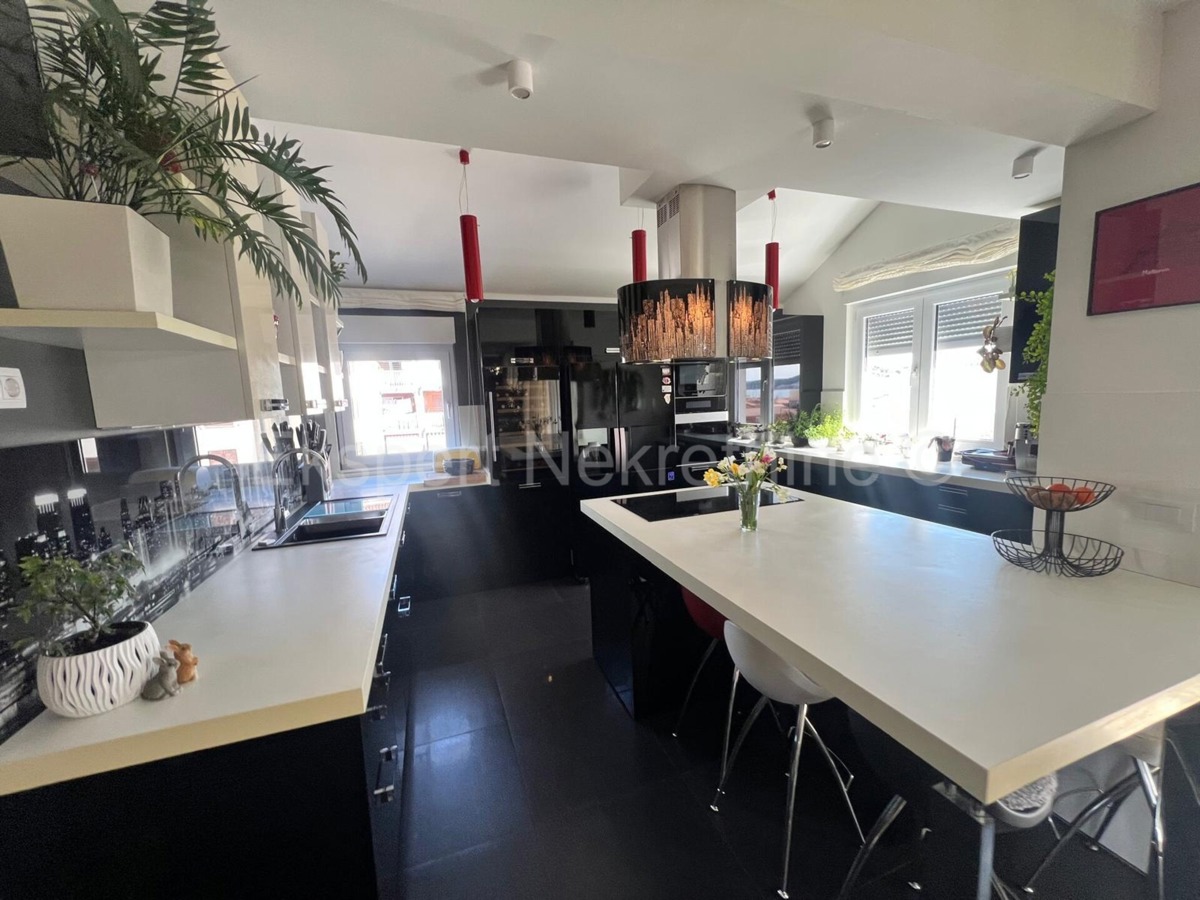 Appartamento TROGIR, 870.000 €