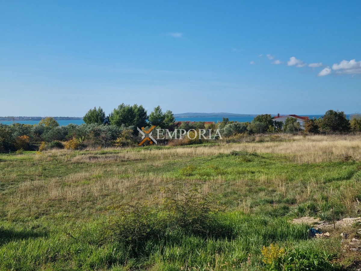 Terreno VRSI, 630.695 €