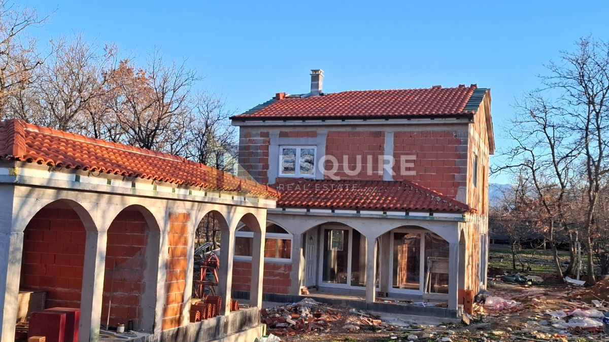 POLIČNIK