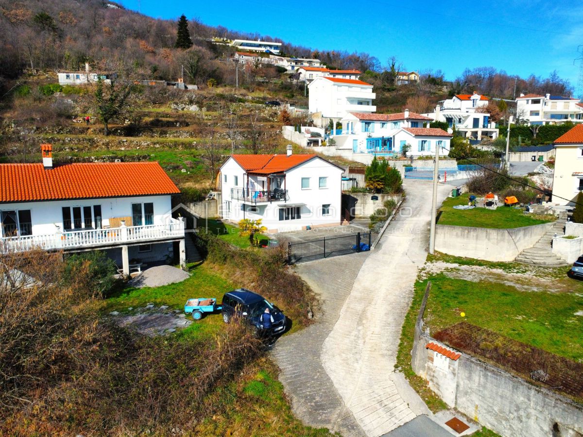 Дом MATULJI, 375.000 €