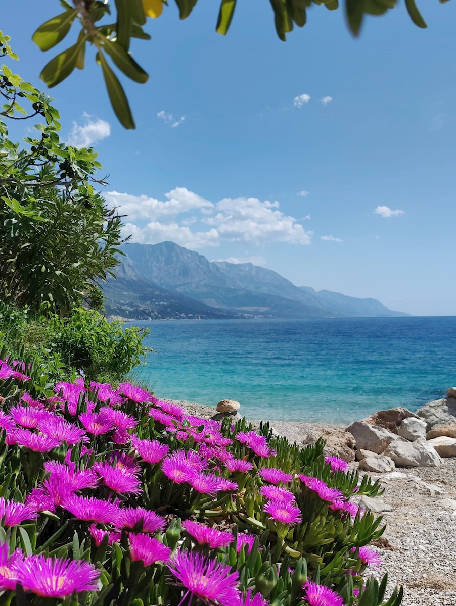 Terreno OMIŠ, 395.000 €