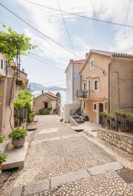 Appartamento BAKAR, 395.000 €