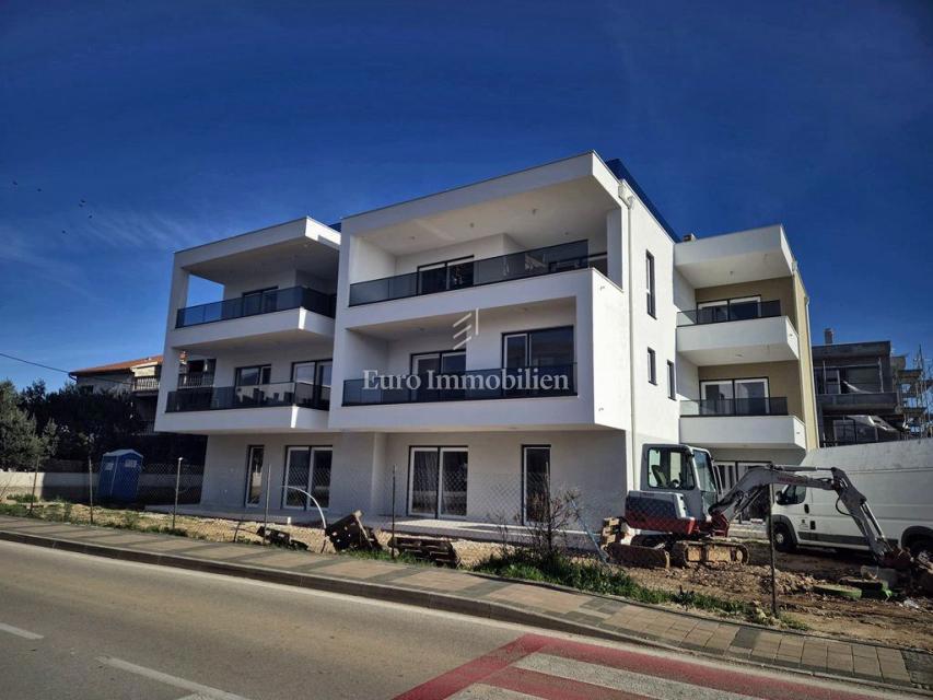Vodice, novogradnja, Moderan apartman A3 u prizemlju