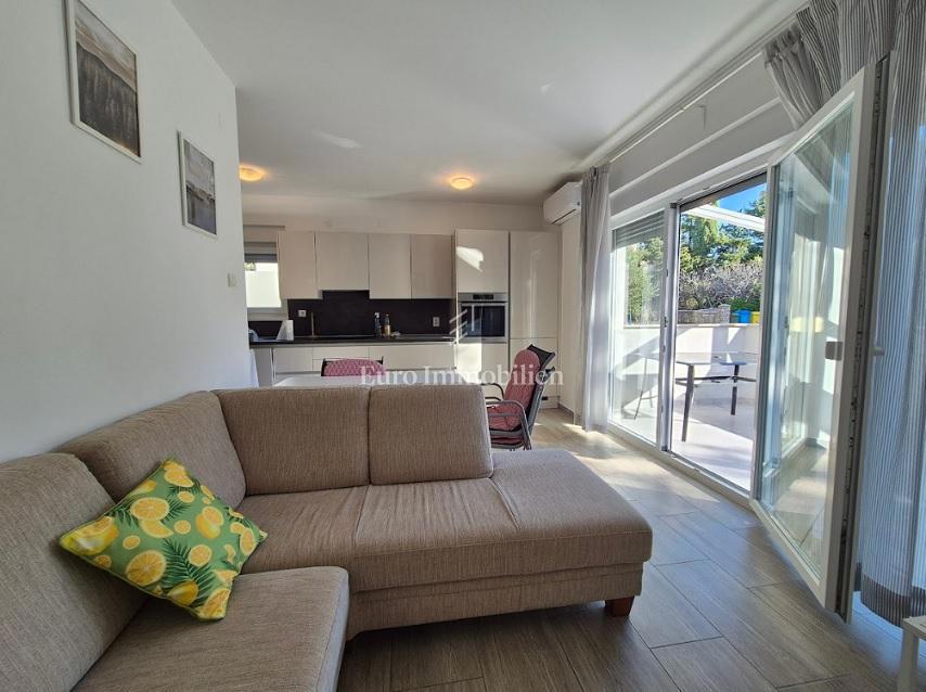 Appartamento NOVALJA, 195.000 €