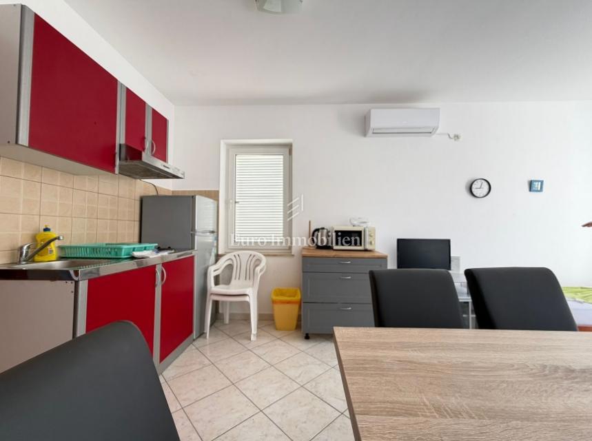 Appartamento NOVALJA, 160.000 €