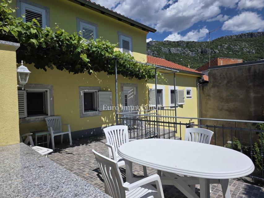 Дом VINODOLSKA OPĆINA, 240.000 €