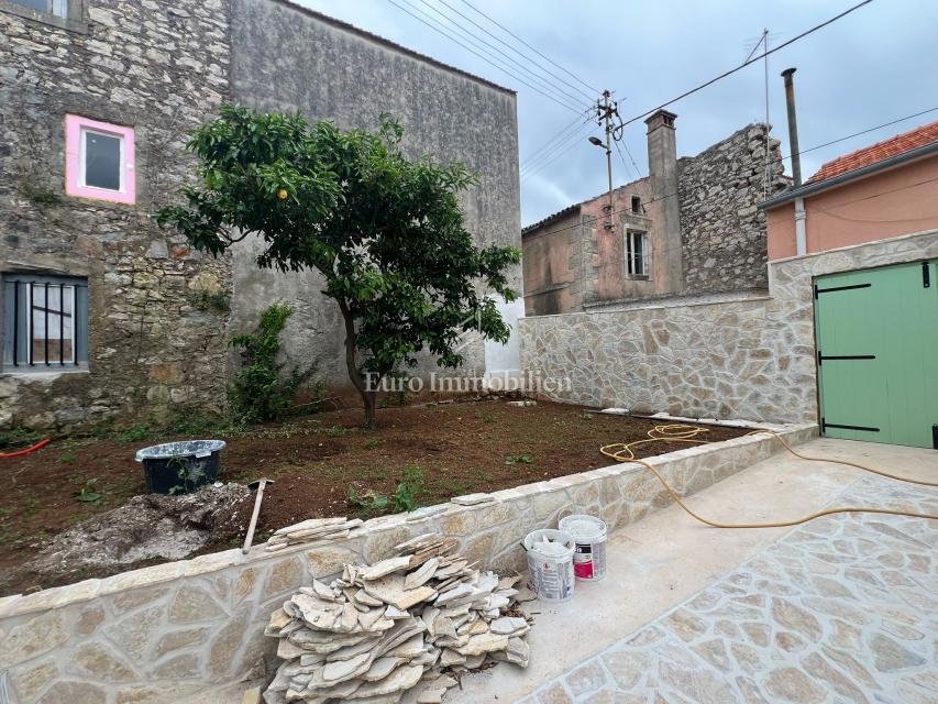 SUTOMIŠĆICA