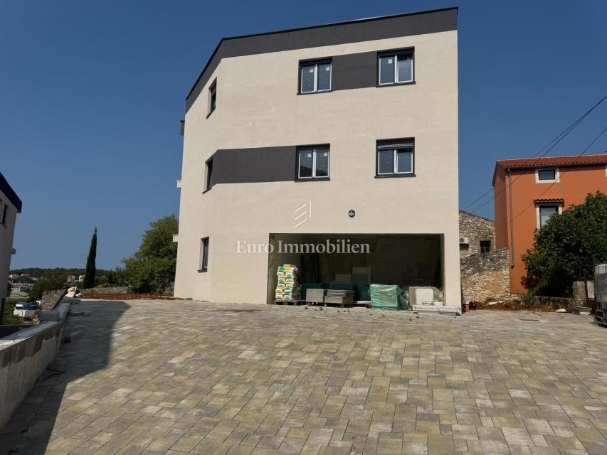 Pula - Stan na 2. katu u novogradnji