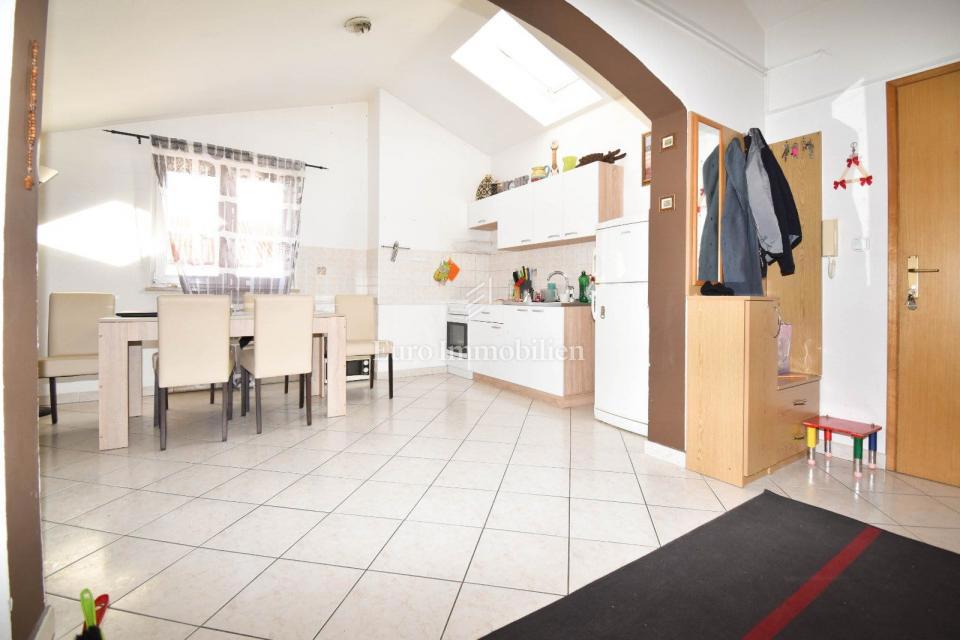Poreč - Apartment on the 2nd floor, 800 m from the beaches