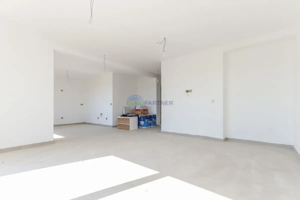 Stan 93m2 s bazenom, Poreč