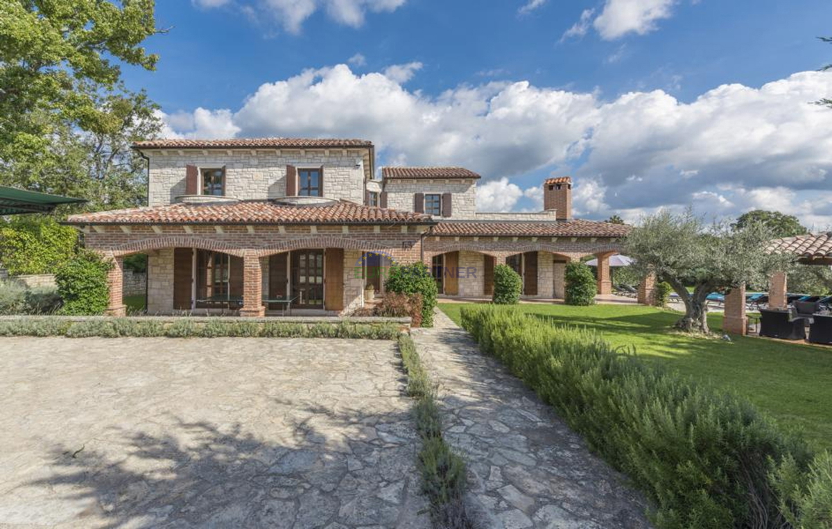 Дом VIŠNJAN, 825.000 €