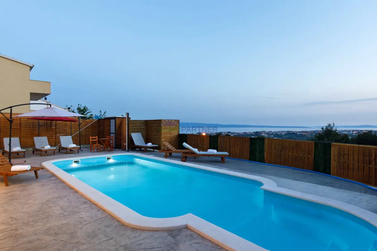 image 32