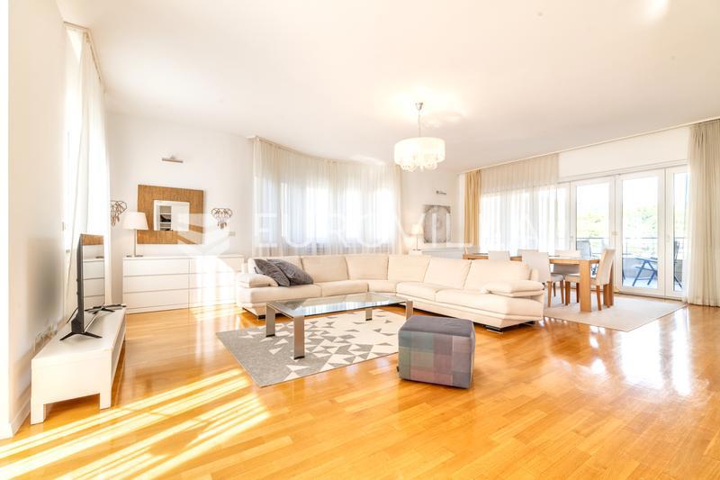 Appartamento ZAGREB, 2.200 €