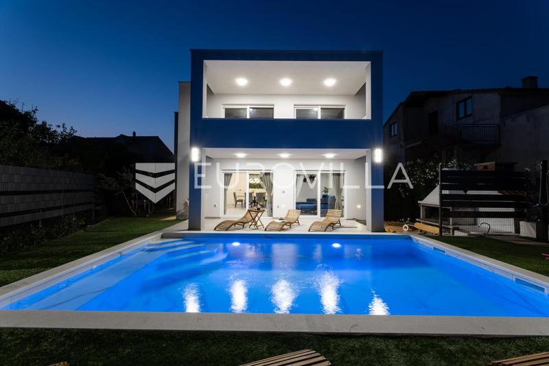 KAŠTEL NOVI