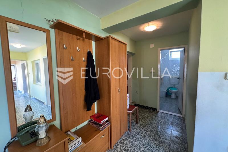 Дом ĐAKOVO, 90.000 €