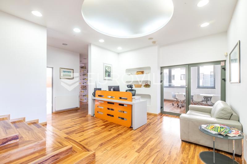 Коммерческая площадь ZAGREB, 2.400 €