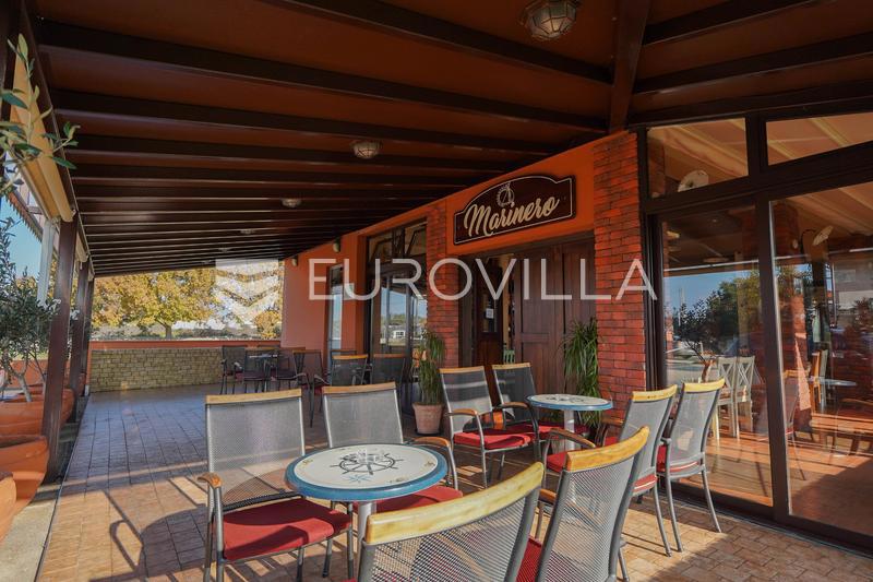 Locale commerciale NIN, 2.400.000 €