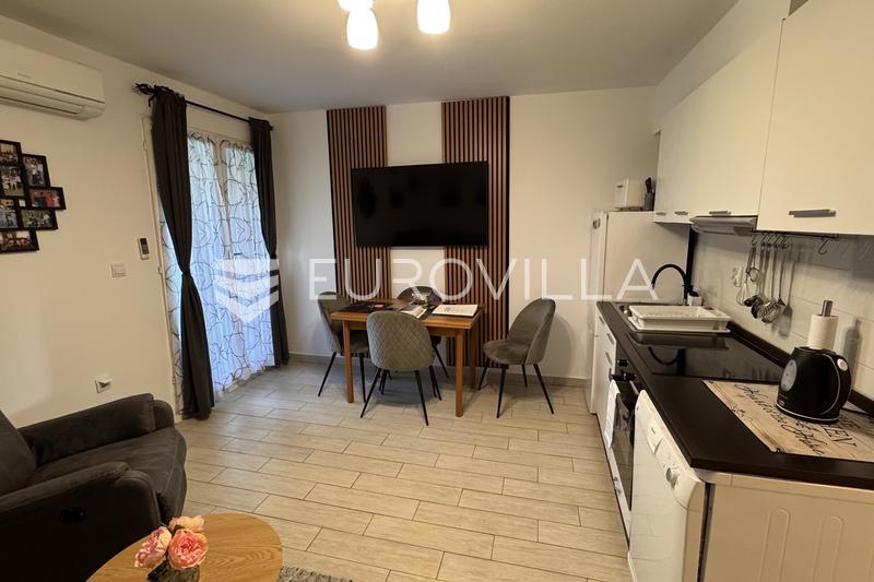Квартира NOVIGRAD, 500 €