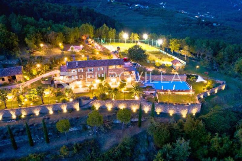 Дом OPRTALJ, 4.500.000 €