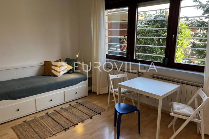 Appartamento ZAGREB, 450 €