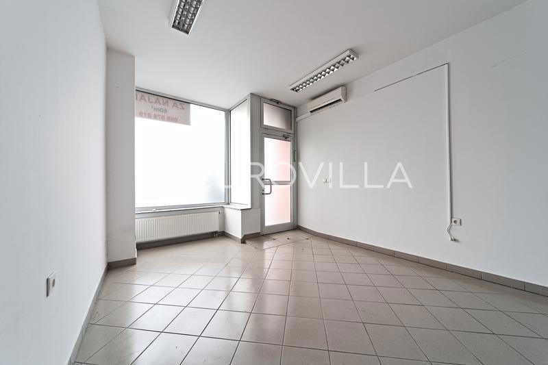 Locale commerciale OSIJEK, 115.000 €