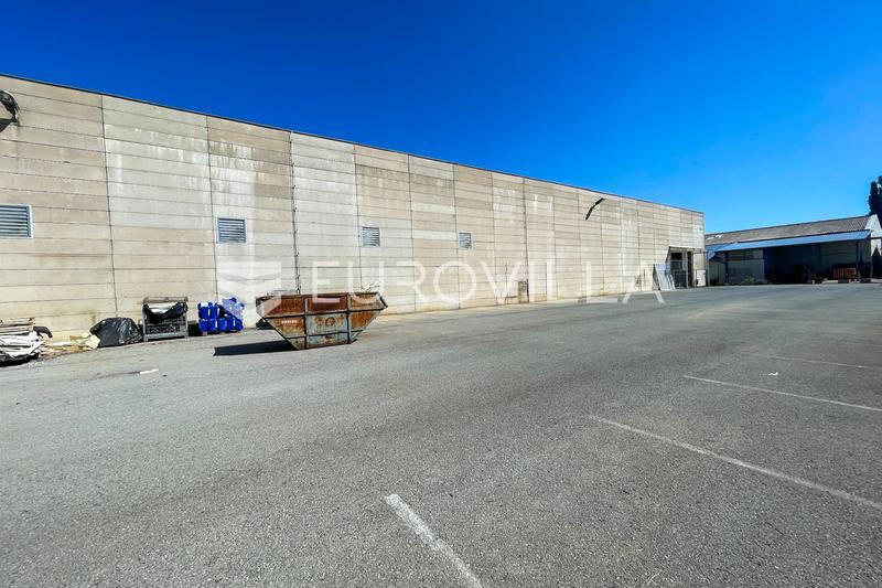 Коммерческая площадь BELI MANASTIR, 3.900.000 €