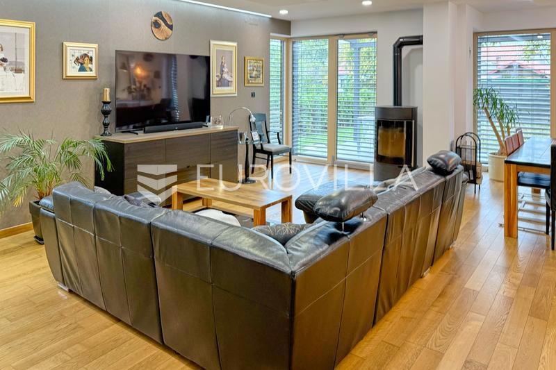 Дом IVANIĆ-GRAD, 499.000 €