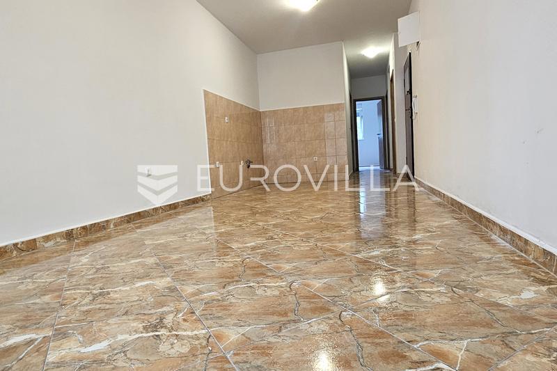 Appartamento KAŠTELA, 220.000 €