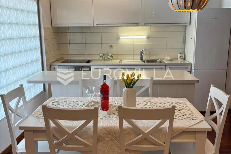 Appartamento SPLIT, 1.300 €