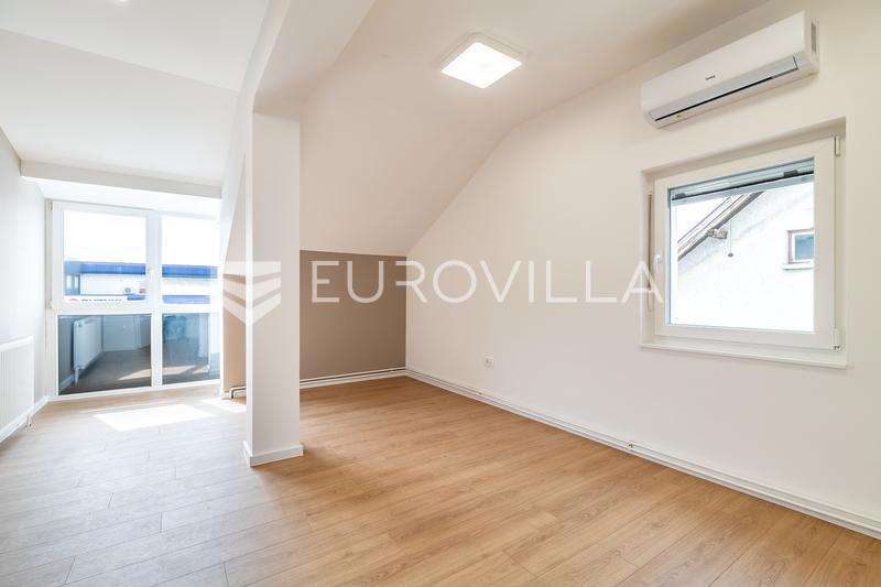 Locale commerciale ZAGREB, 1.500 €