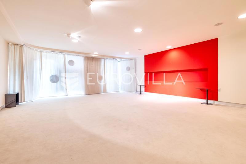Коммерческая площадь ZAGREB, 4.356 €