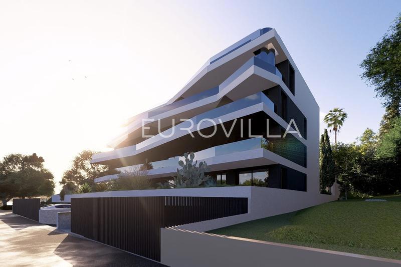 Appartamento PRIMOŠTEN, 330.000 €