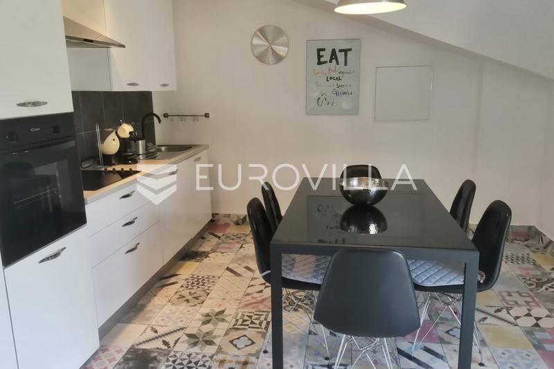 Appartamento RAB, 196.000 €