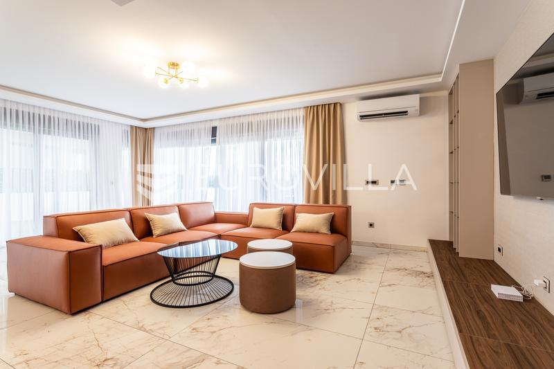 Дом KAŠTELA, 990.000 €