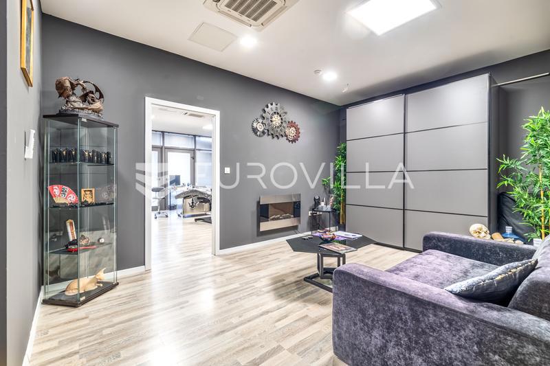 Locale commerciale ZABOK, 75.500 €