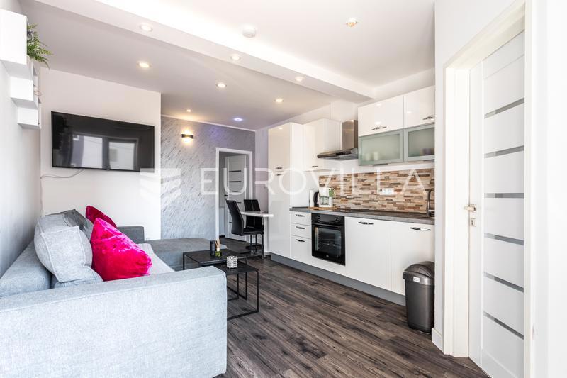 Квартира PODSTRANA, 900 €