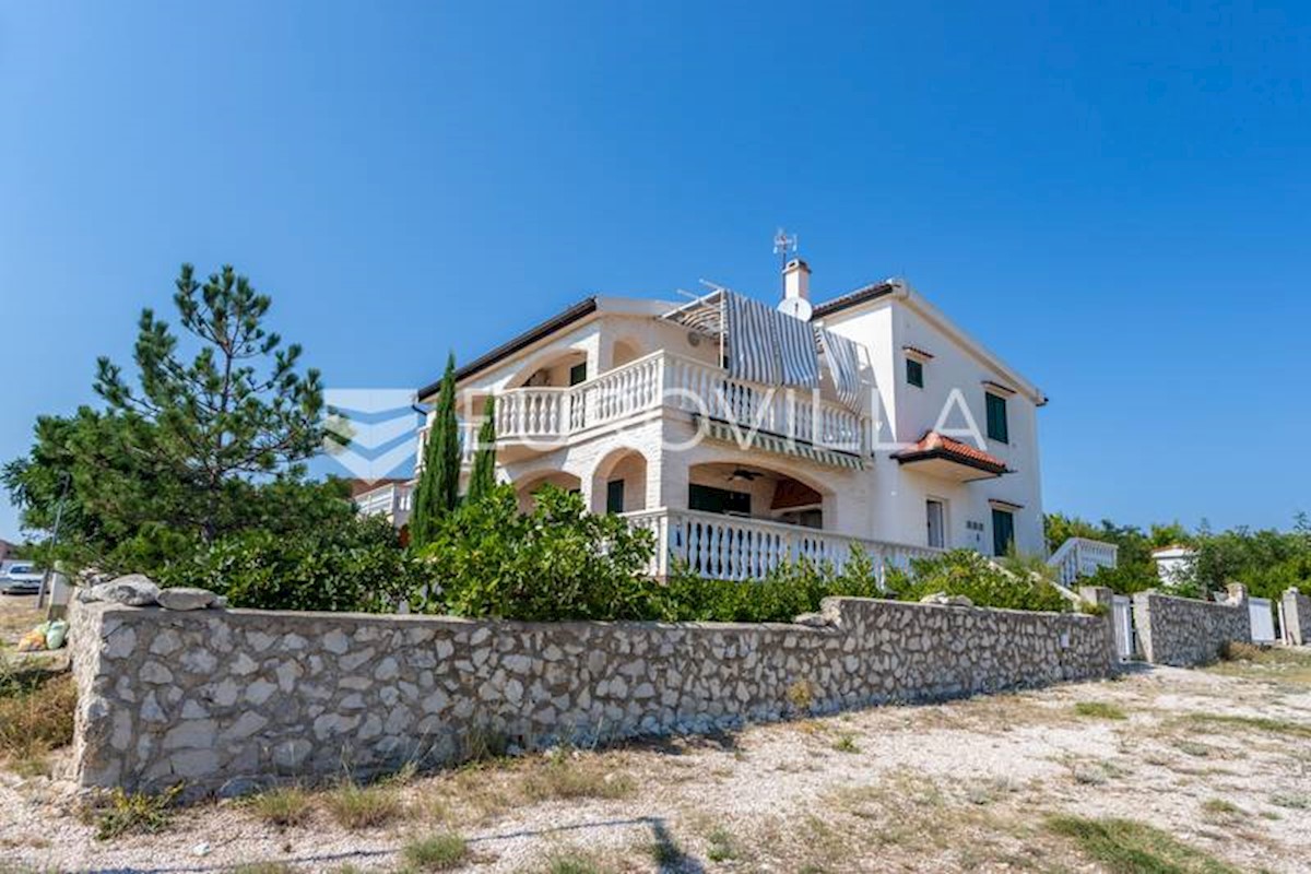 House sale VLAŠIĆI (PAG), ZADARSKA Eurovilla Zagreb REC ID