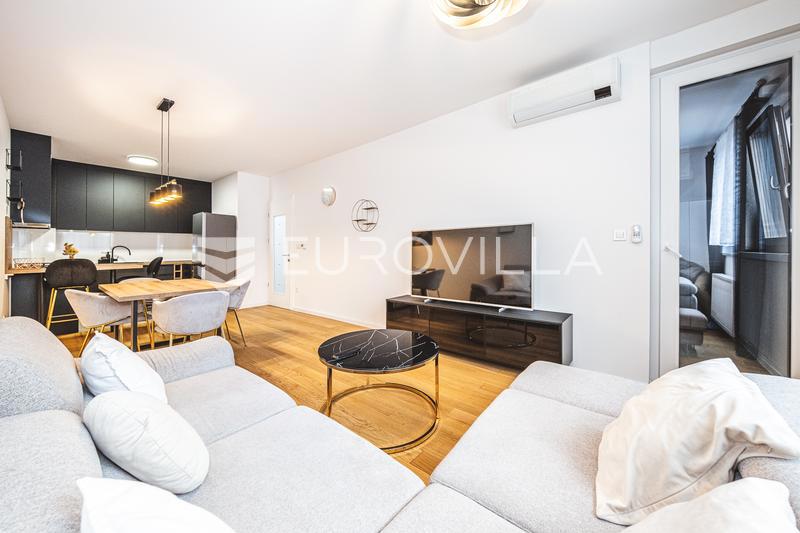 Appartamento ZAGREB, 950 €