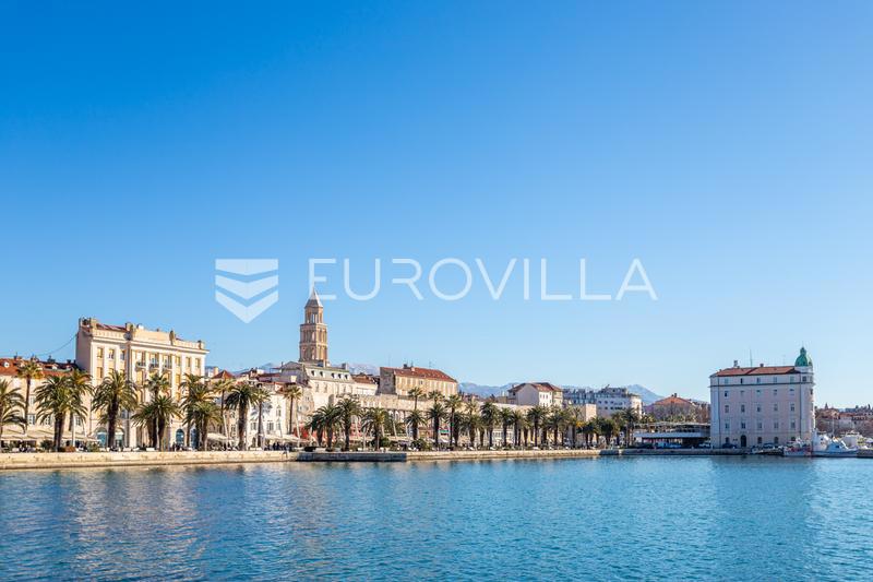 Locale commerciale SPLIT, 12.000 €